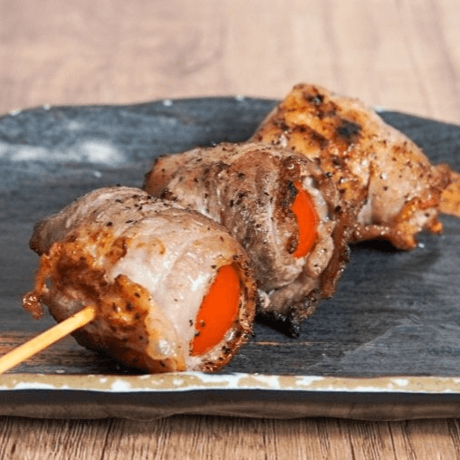 Tomato Wrapped with Pork Skewer　トマト豚巻き串.