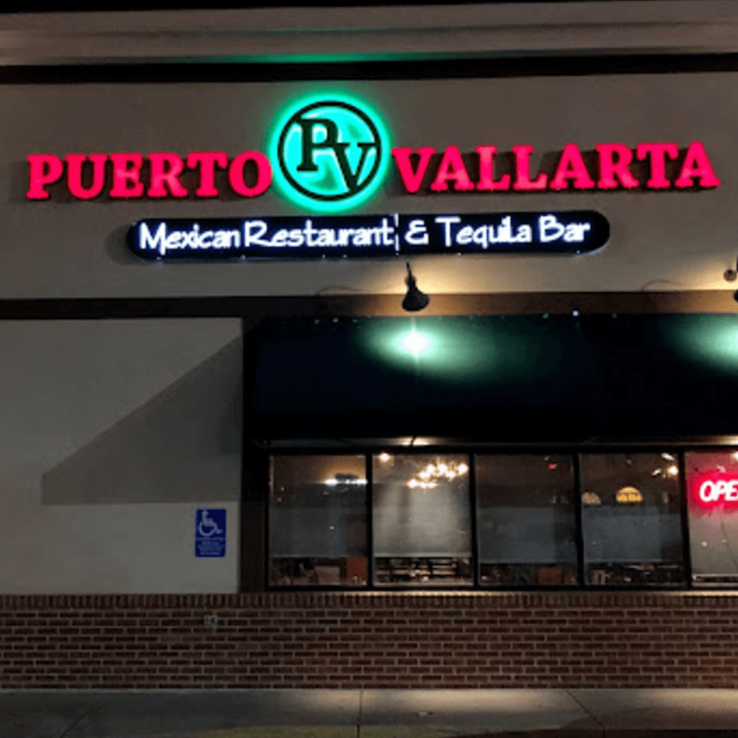Welcome to Puerto Vallarta Mexican Restaurant 🌮🍹