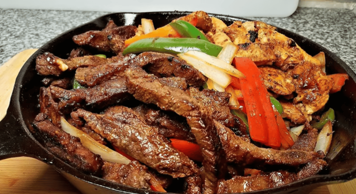 Mix Fajitas (Chicken & Steak).