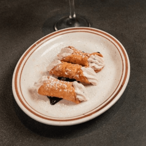 Cannolis.