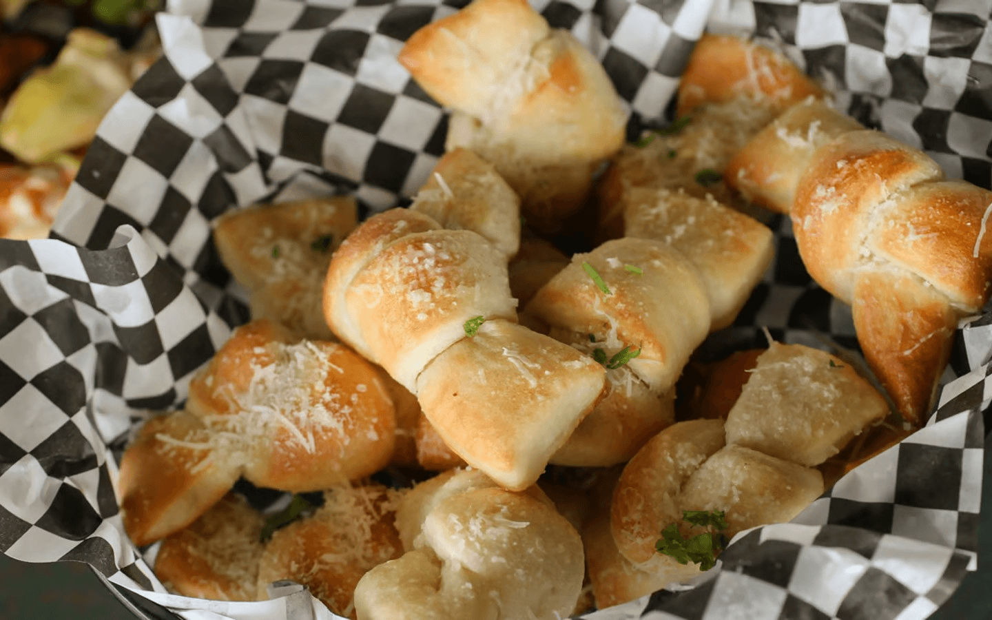 Dj’s Restaurant & Taphouse Rewards