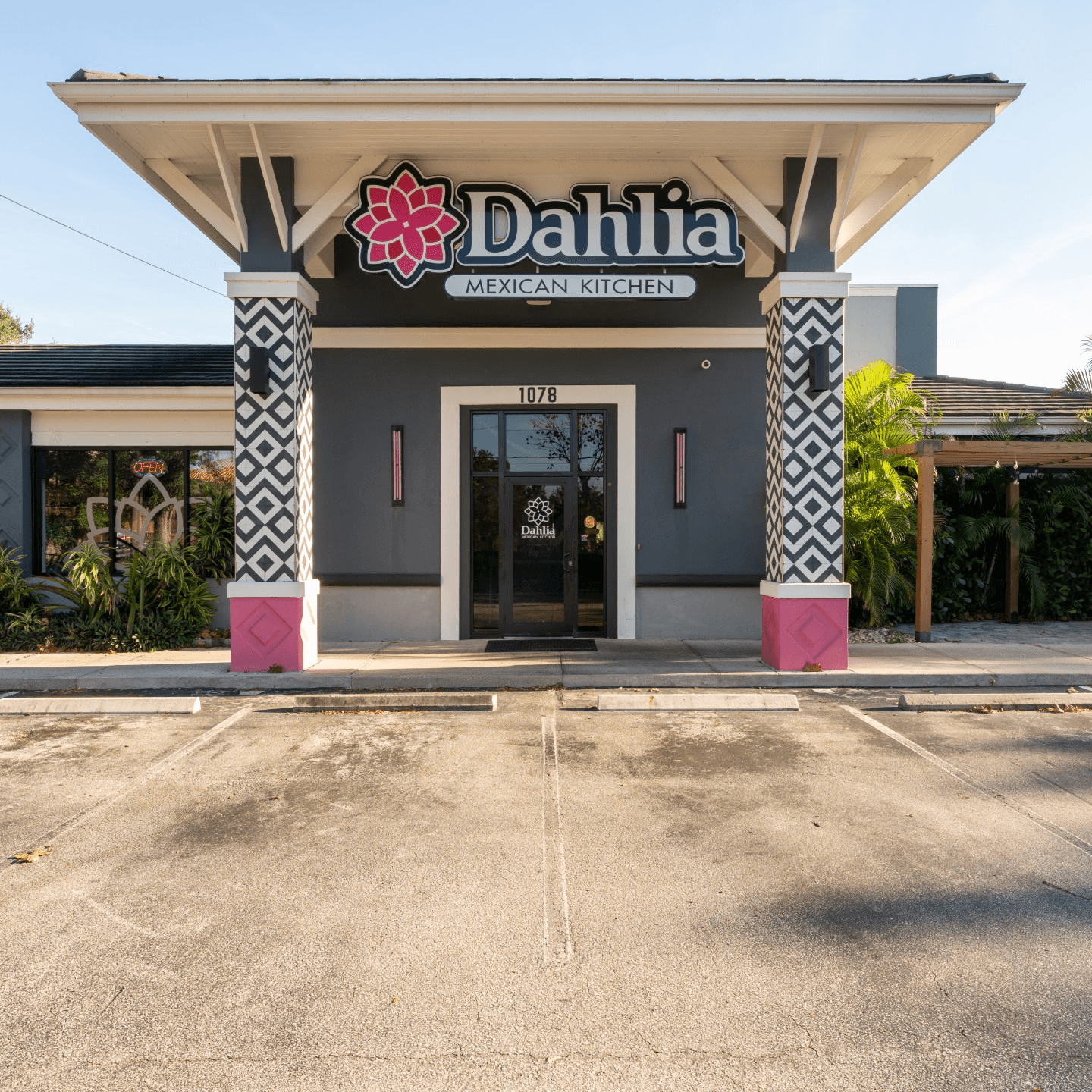 Dahlia Port Orange - 1078 Dunlawton Ave