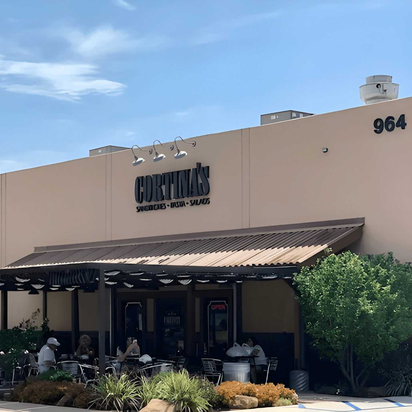 Cortina's Orange - 964 N Batavia St