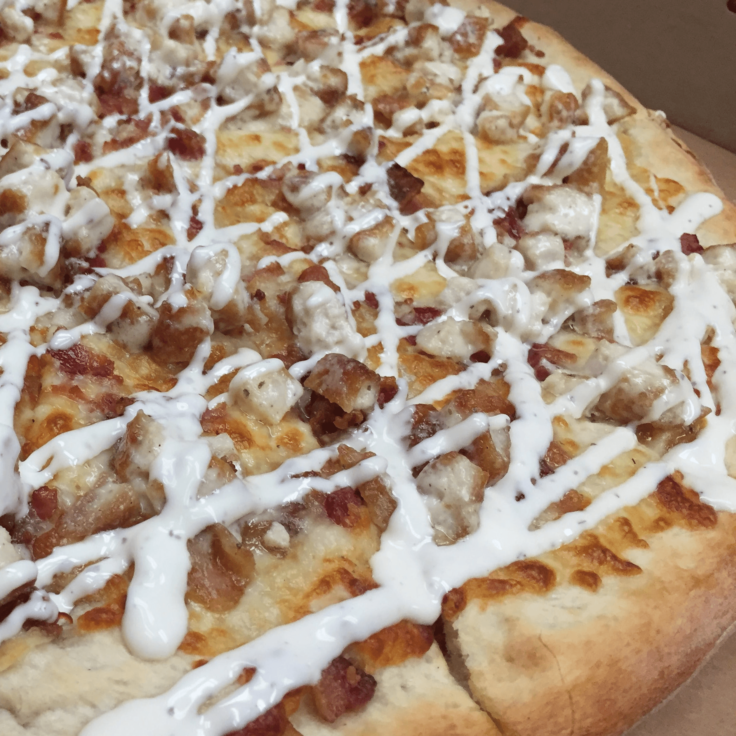 Chicken ranch pizza.