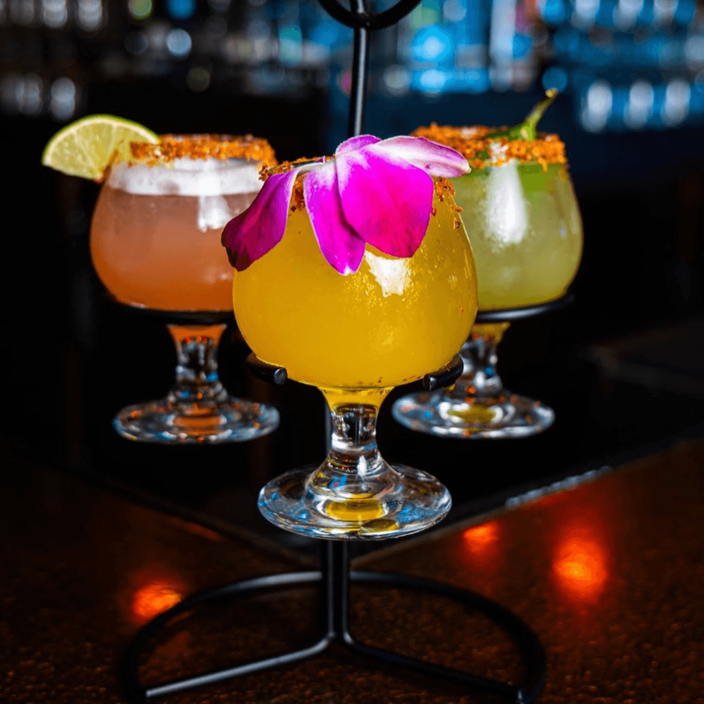 Unwind and Cheers: Happy Hour & Outdoor Vibes 🍹☀️