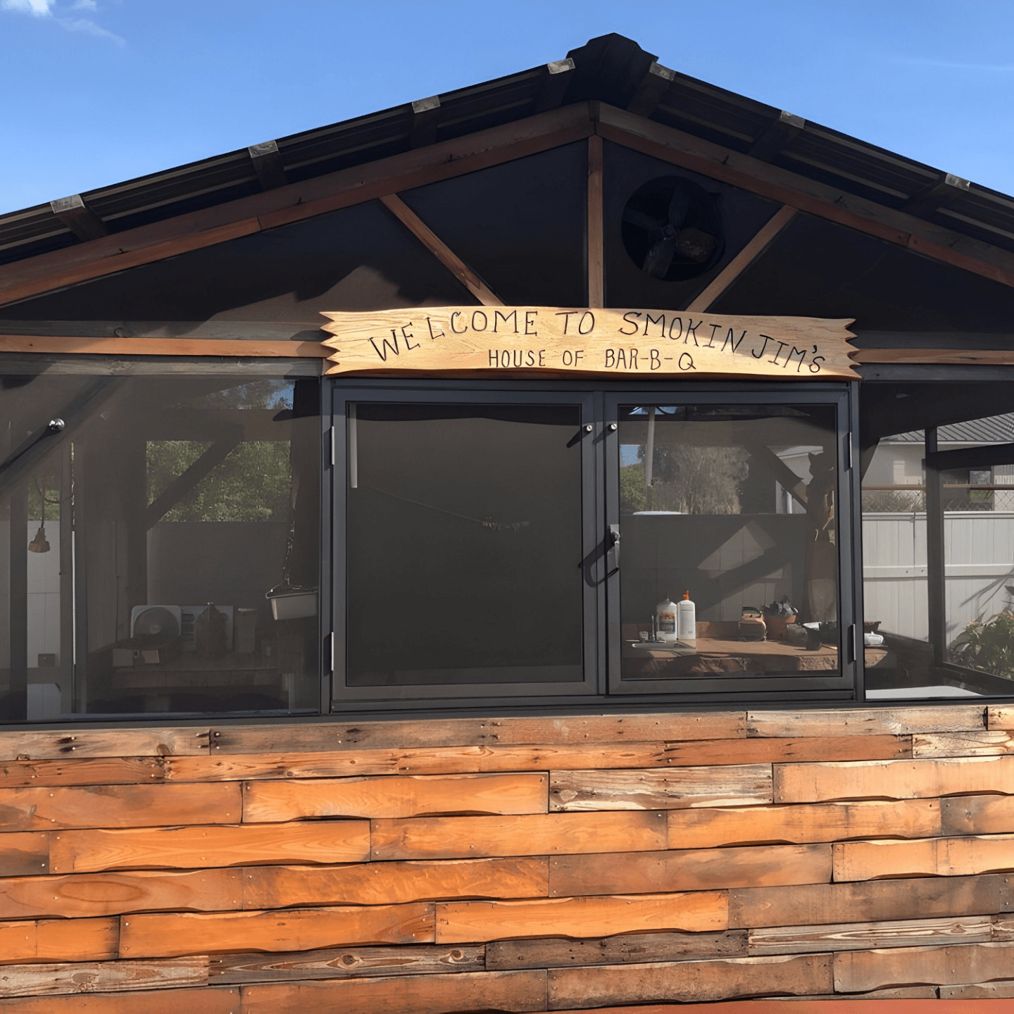 Welcome to Smokin’ Jim's House of Bar-B-Q