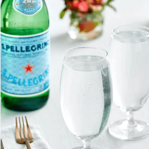 Aqua San Pellegrino.