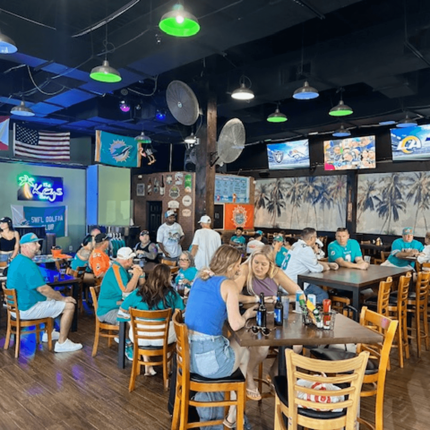 Visit The Keys Bar & Grille – Your Go-To Spot 