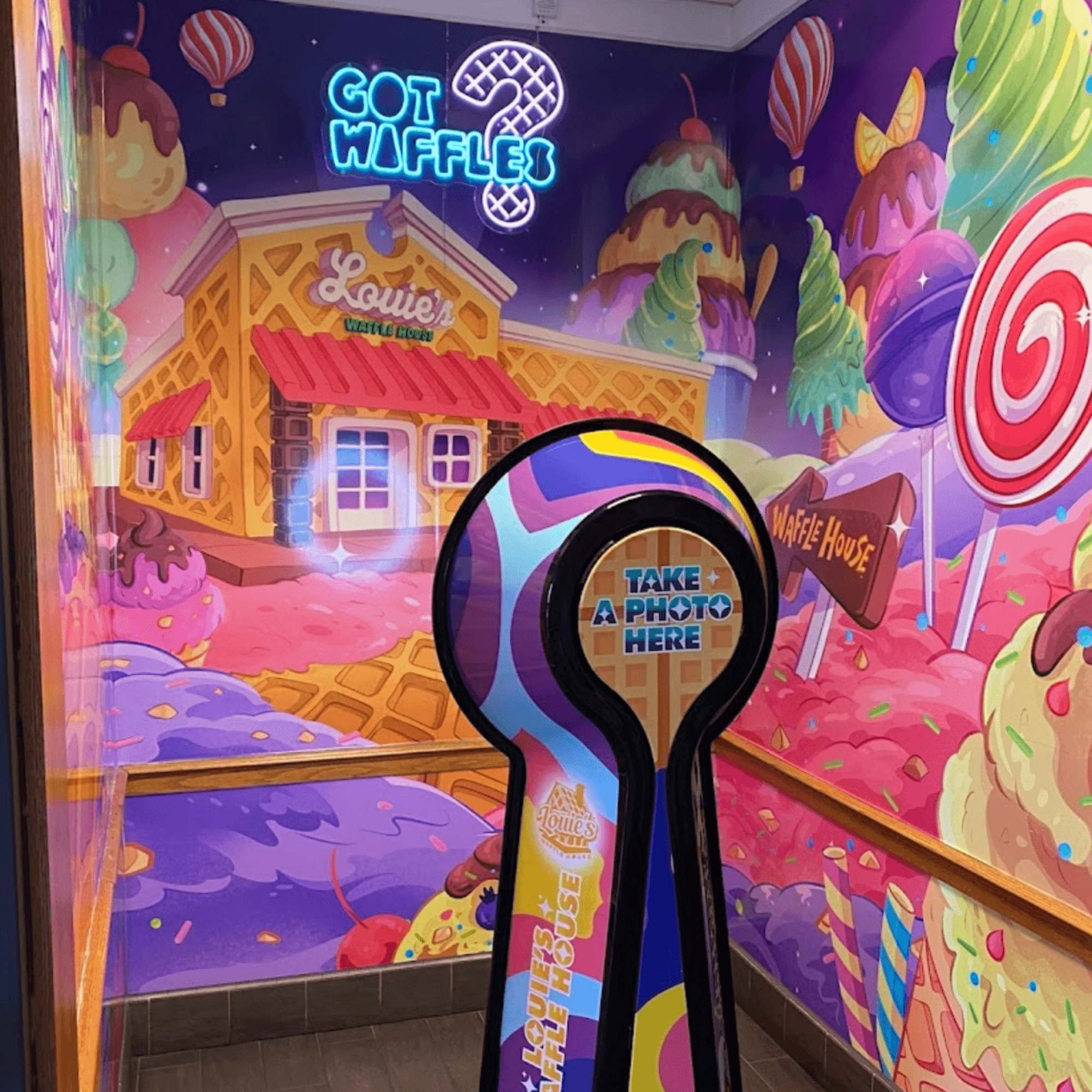 Louie's Waffle House gallery image #8