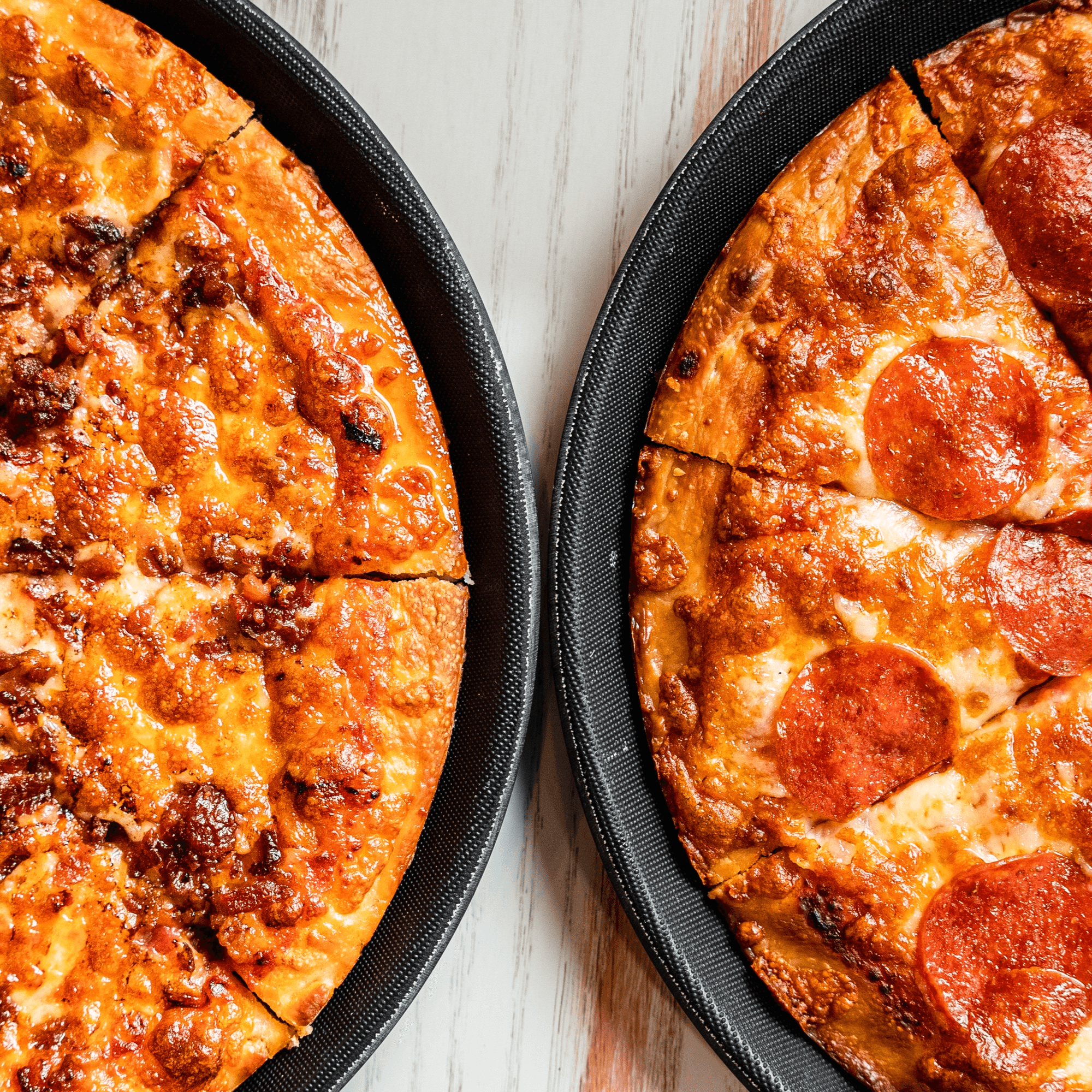 Singas Famous Pizza gallery image #4