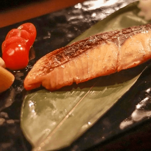 Grilled Bakka Salmon (Sea Salt)　鮭塩焼き.
