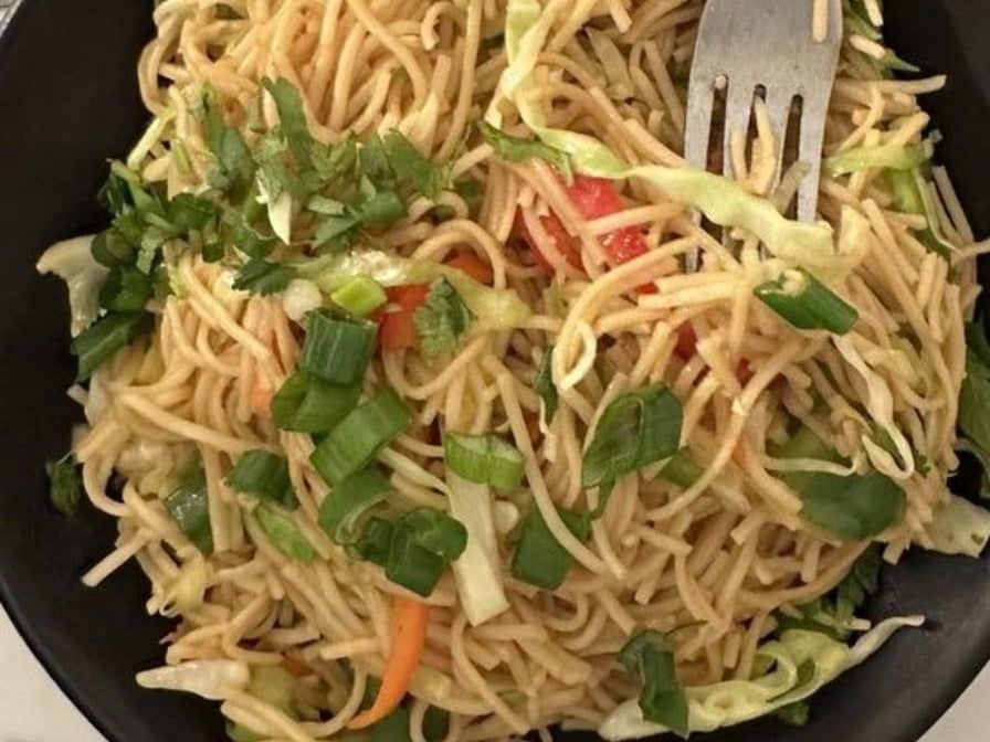 Hakka Noodles (Online).