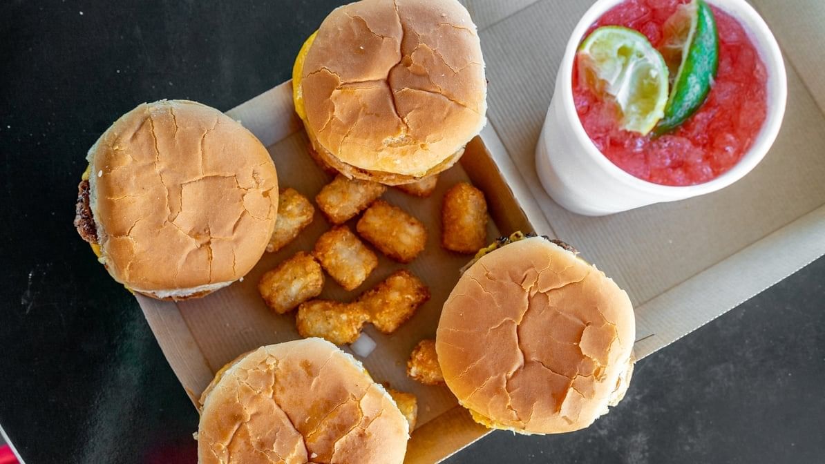 Fast Food Delivery: Burgers, Sandwiches, and More