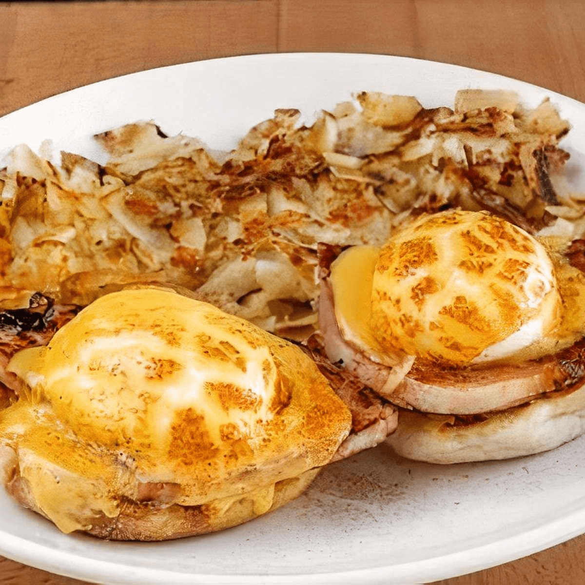 Snob Classic Benedict.