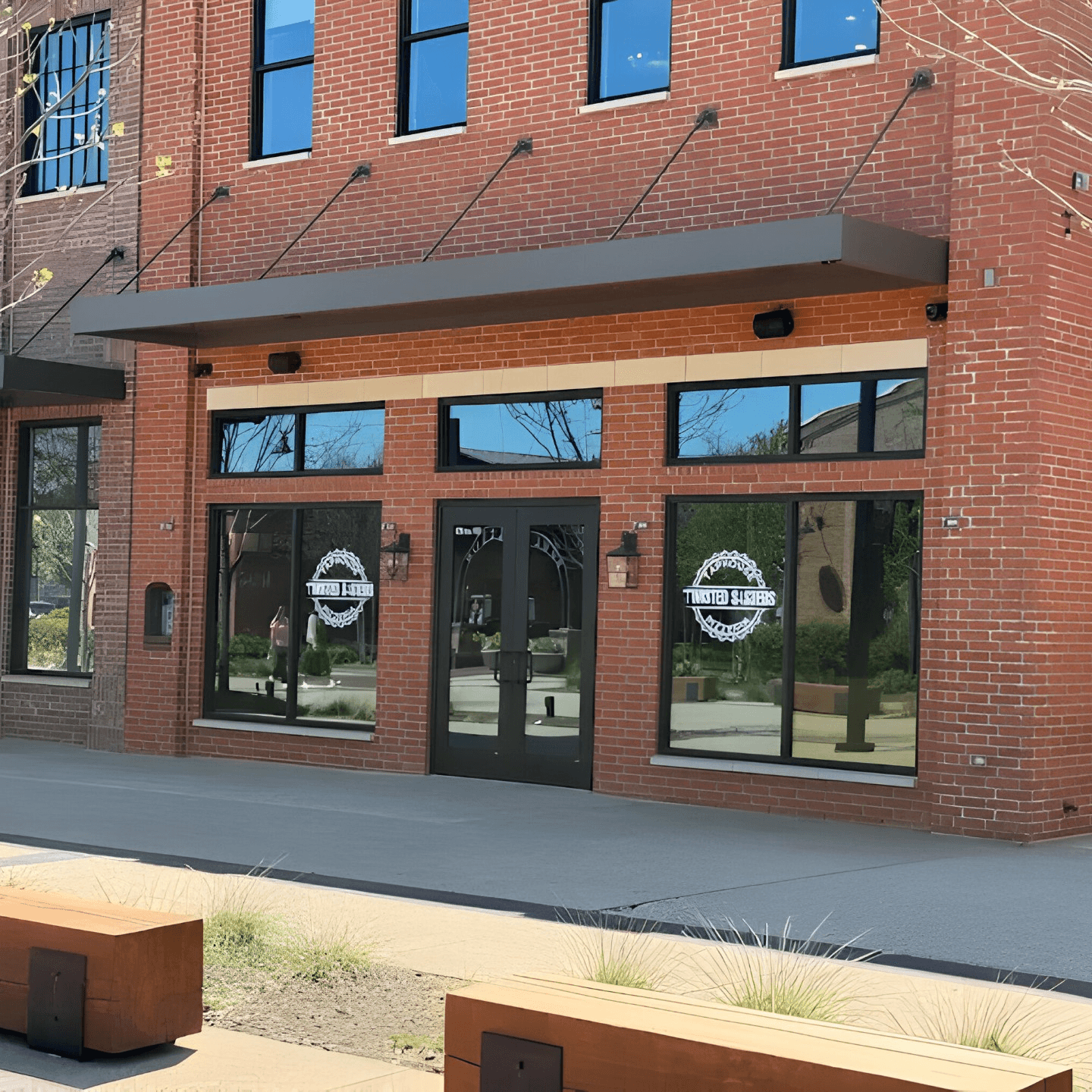 Twisted Sisters Tap House - Burleson