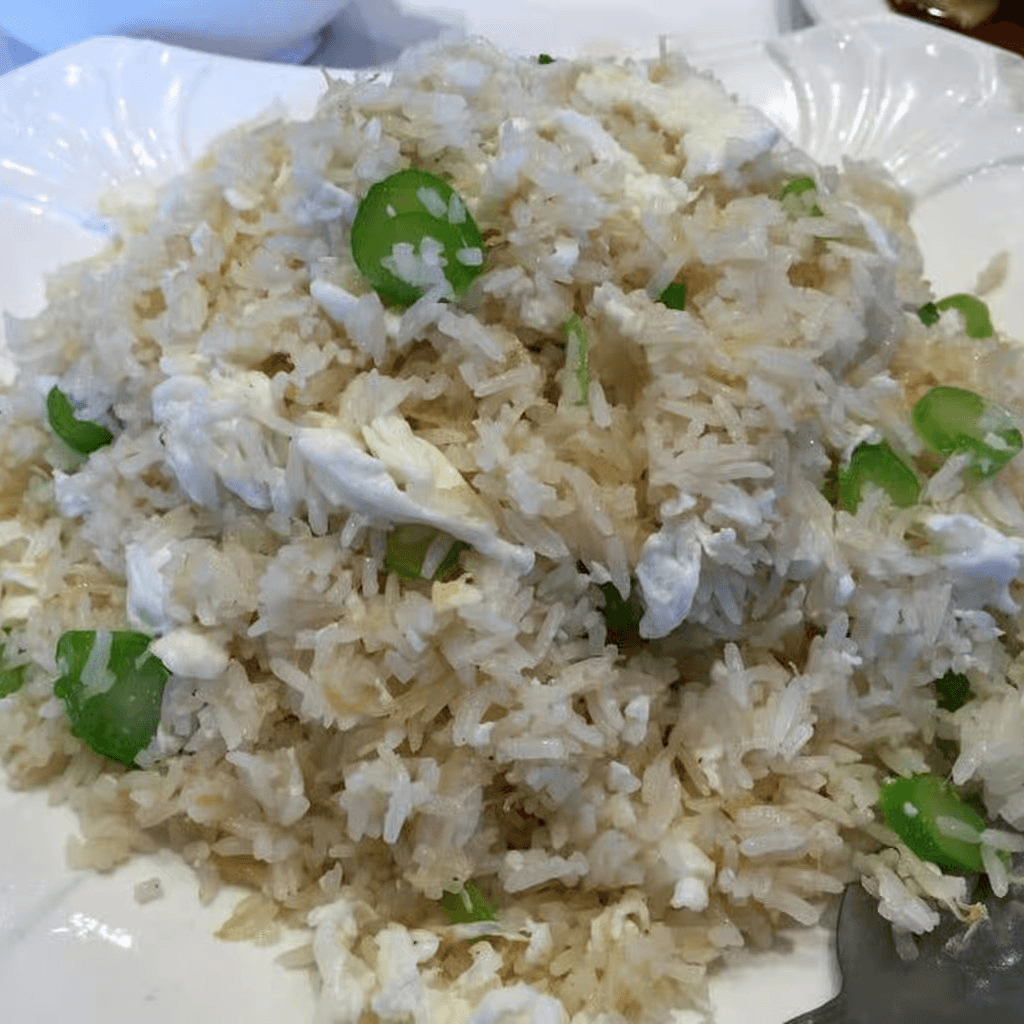 Scallop & Egg White Fried Rice / 瑤柱蛋白炒飯.