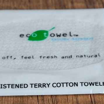 Oshibori (wet towel).