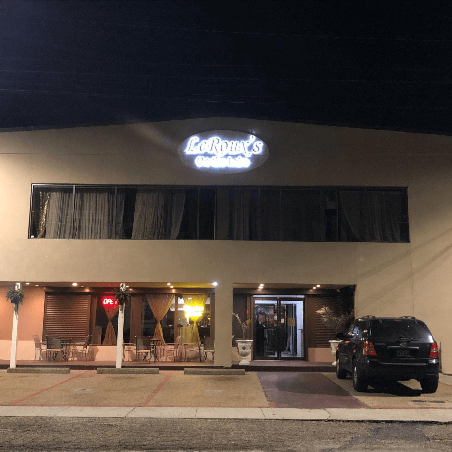 Welcome to Le Roux's Chicken Shack
