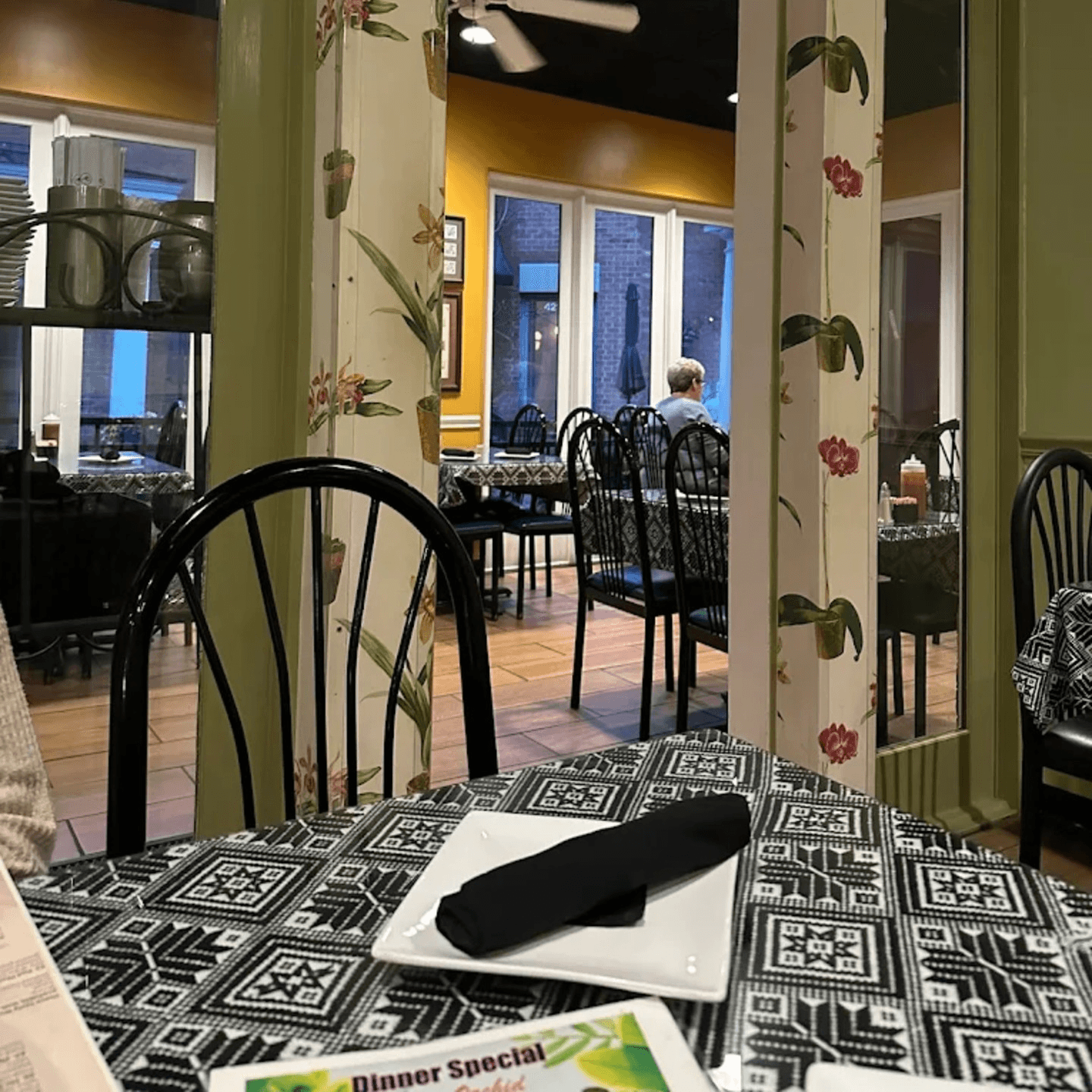 Serving Authentic Thai in Charlotte Since 1994