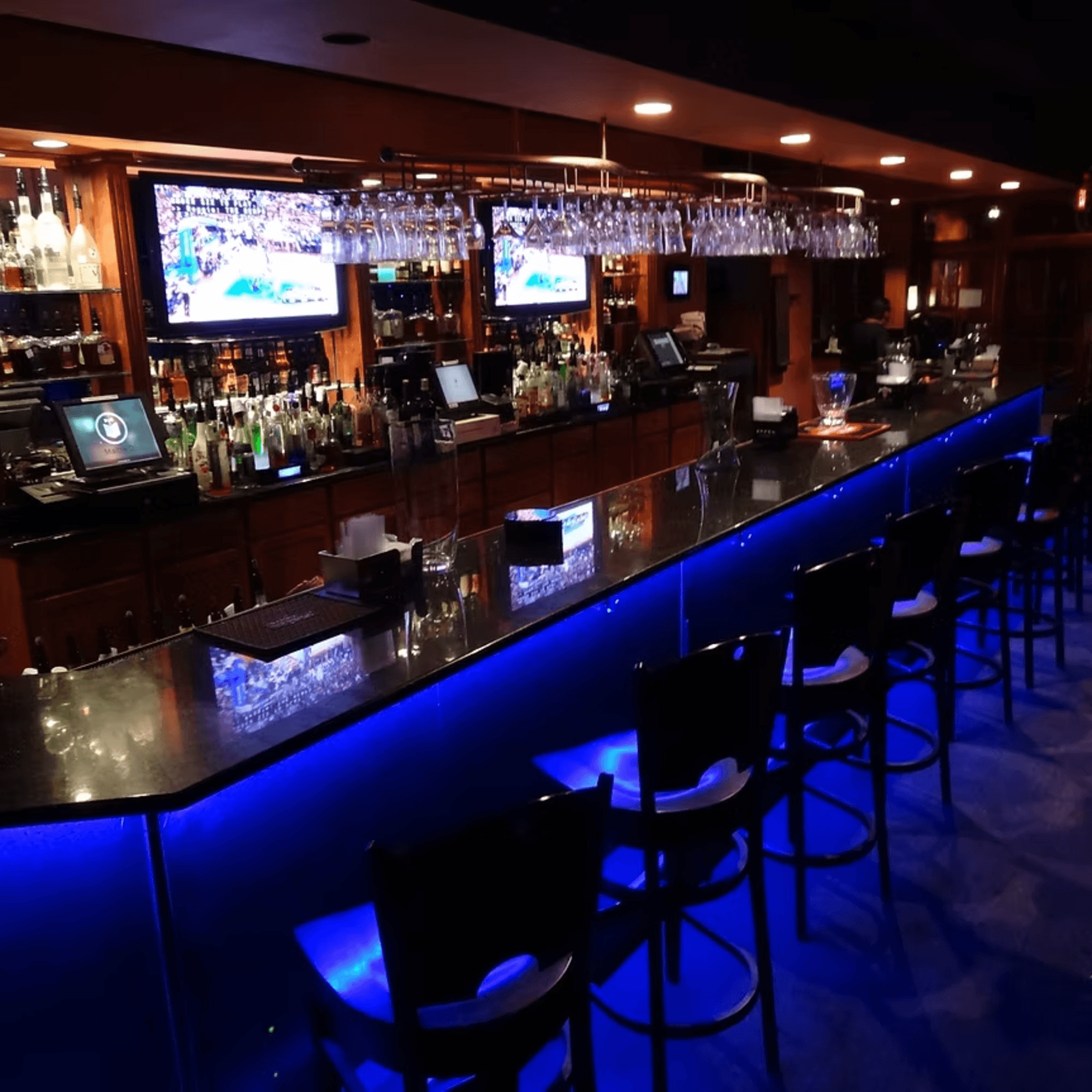 Chicago Bar & Grill gallery image #34