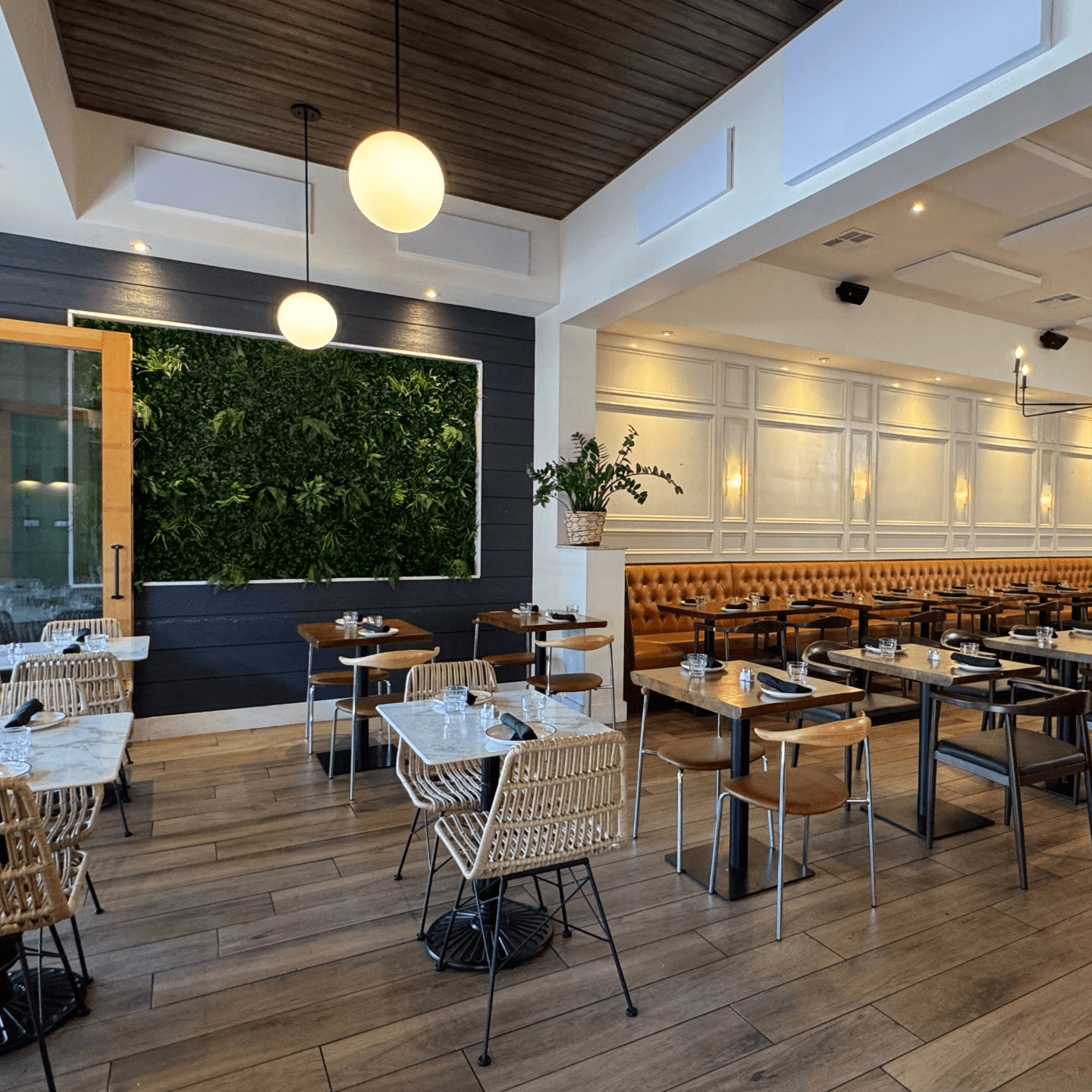 Hosting at San Carlos