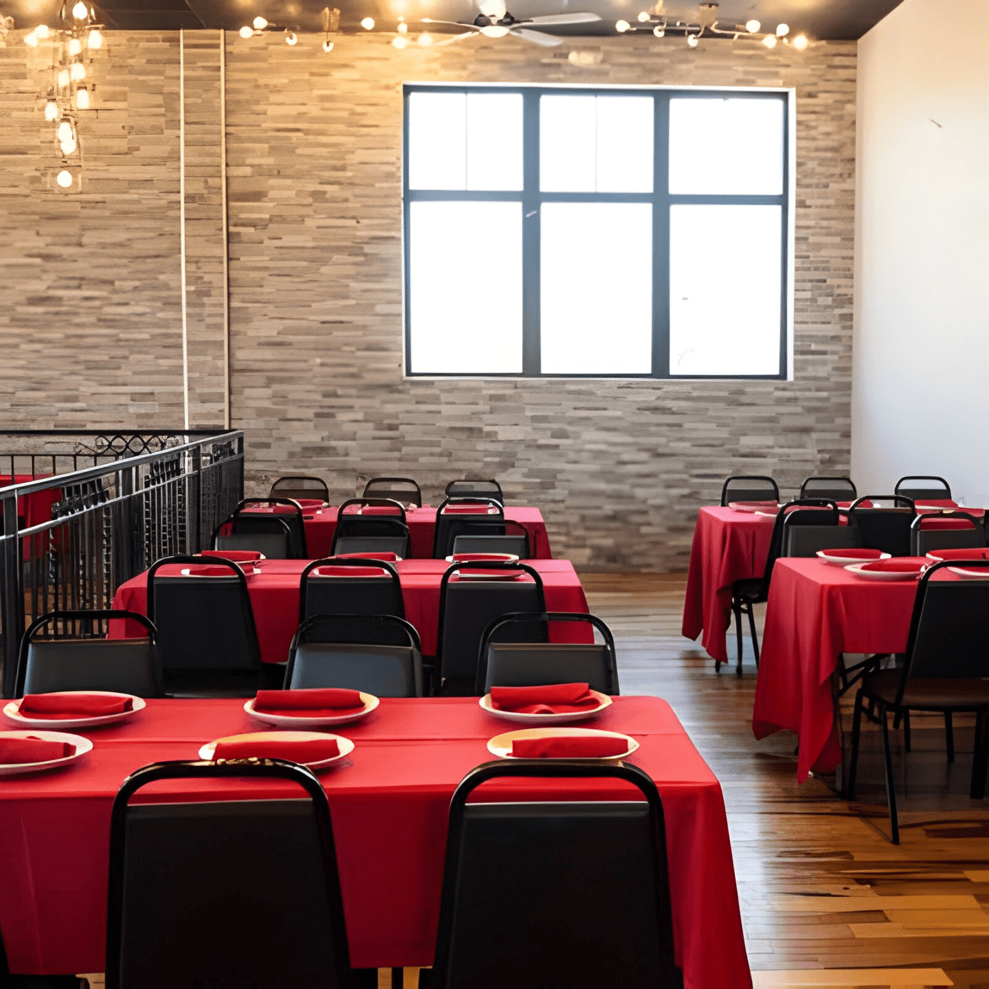 Dine-In Experience Crafted for Comfort