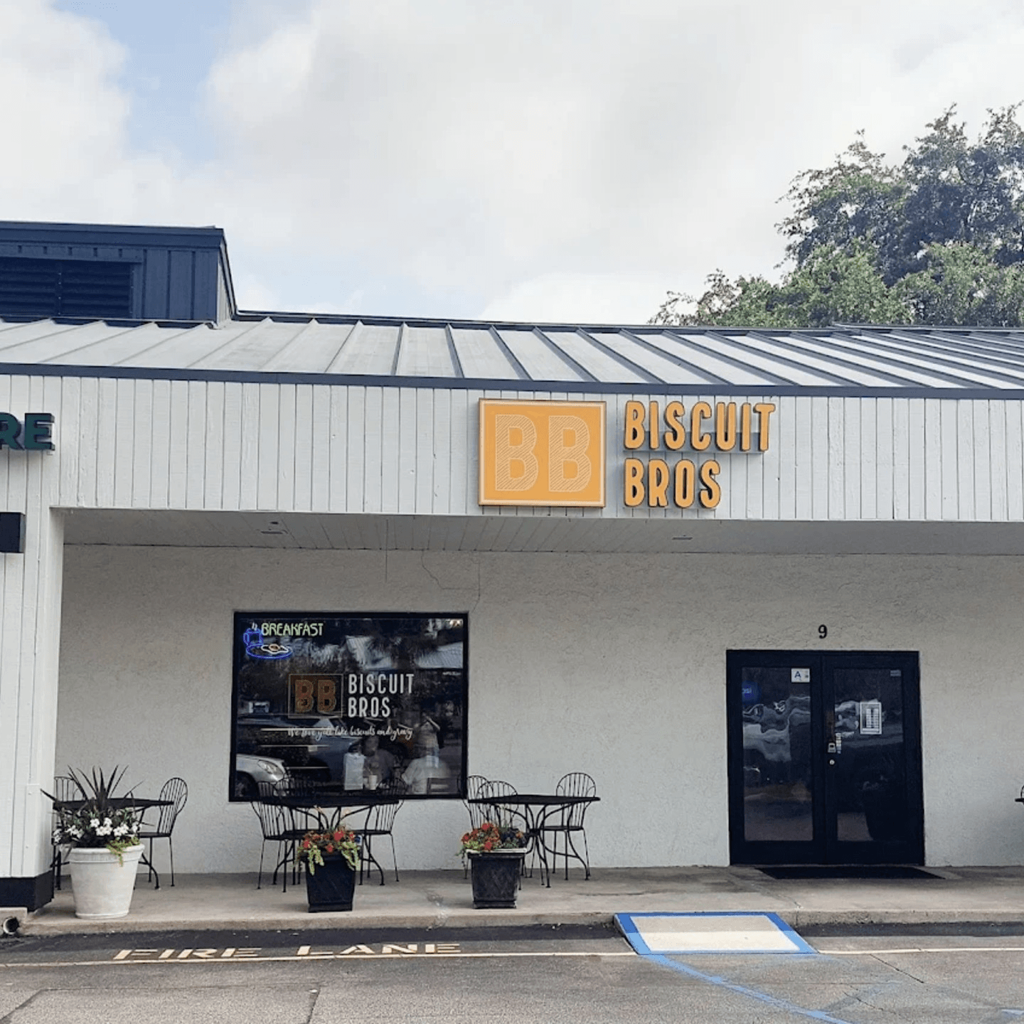 Biscuit Bros – Charleston (Orange Grove Plaza)