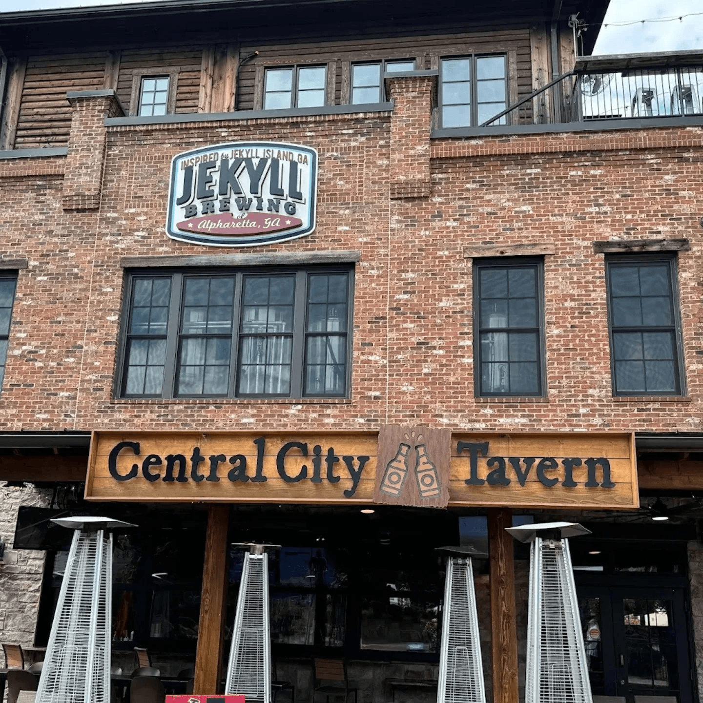 Downtown Alpharetta's Best Tavern