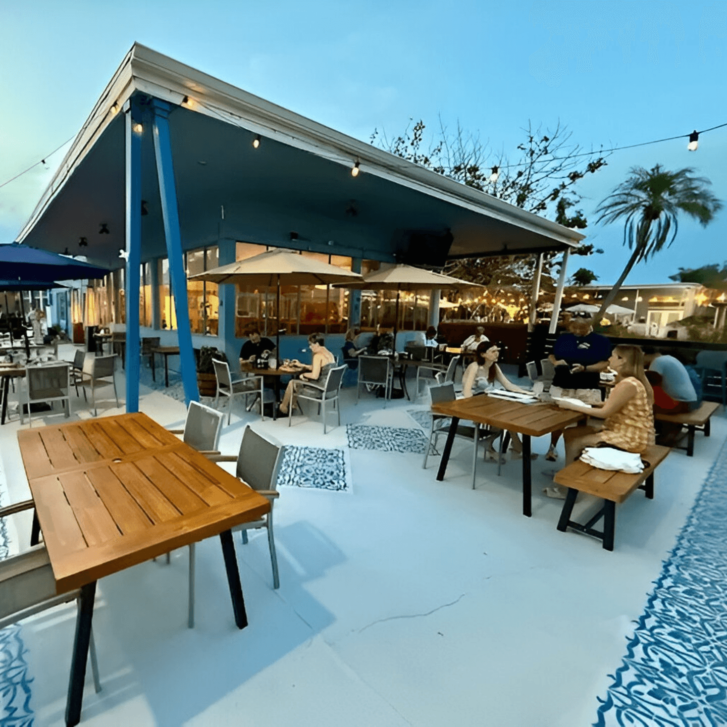 Dine In With a View🌊