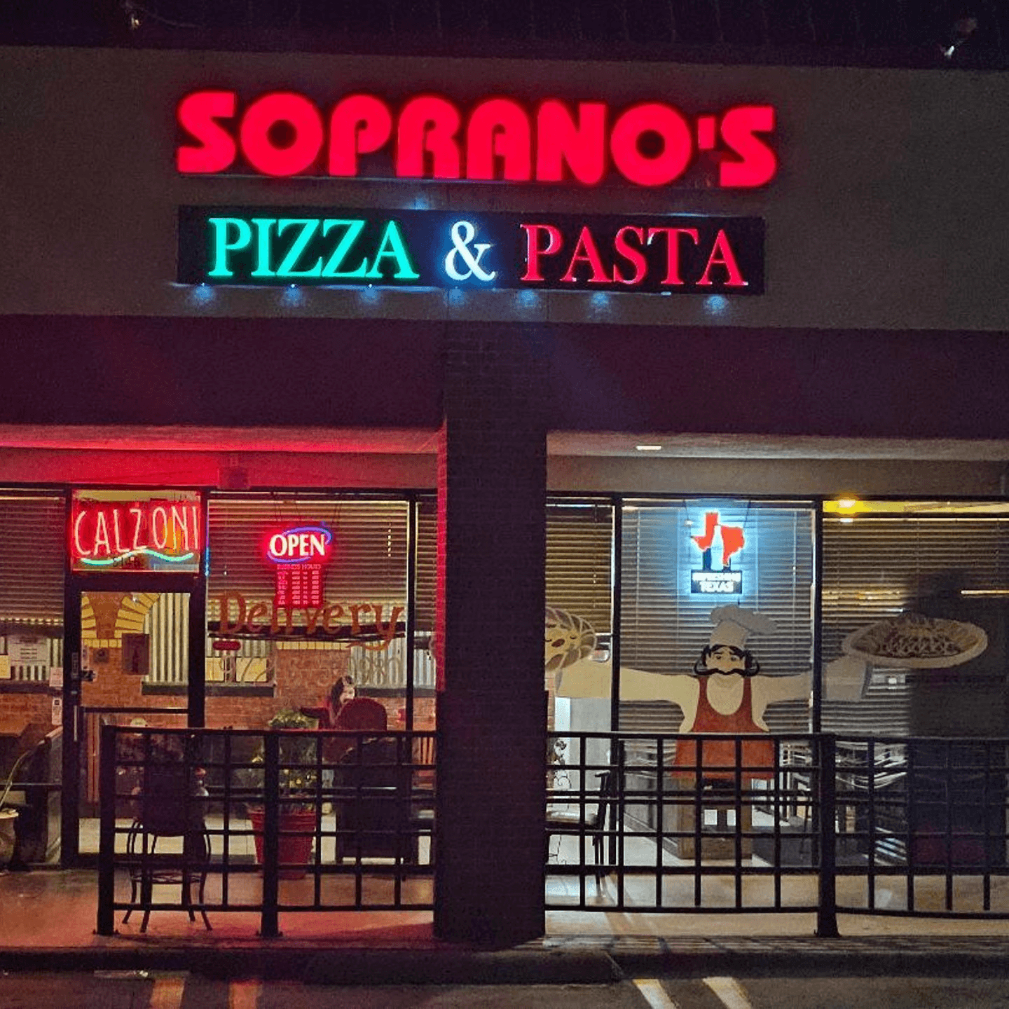 About Soprano's Pizza and Pasta