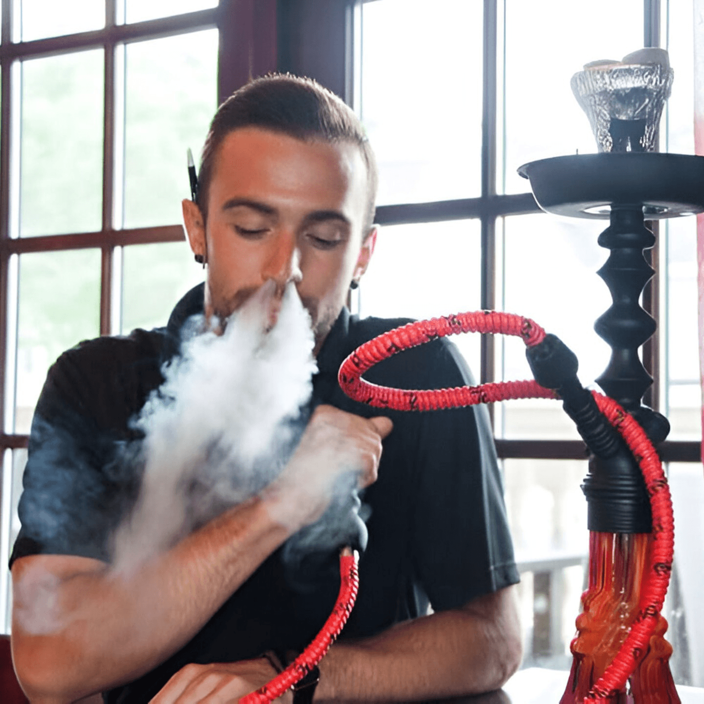 A Place That Transforms with the Night🌙