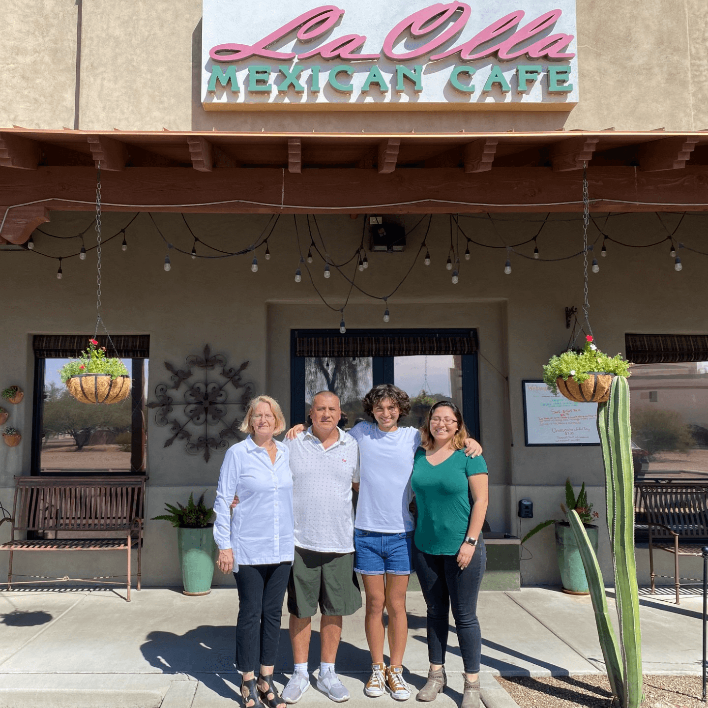 Welcome to La Olla Mexican Cafe 🌮🍹