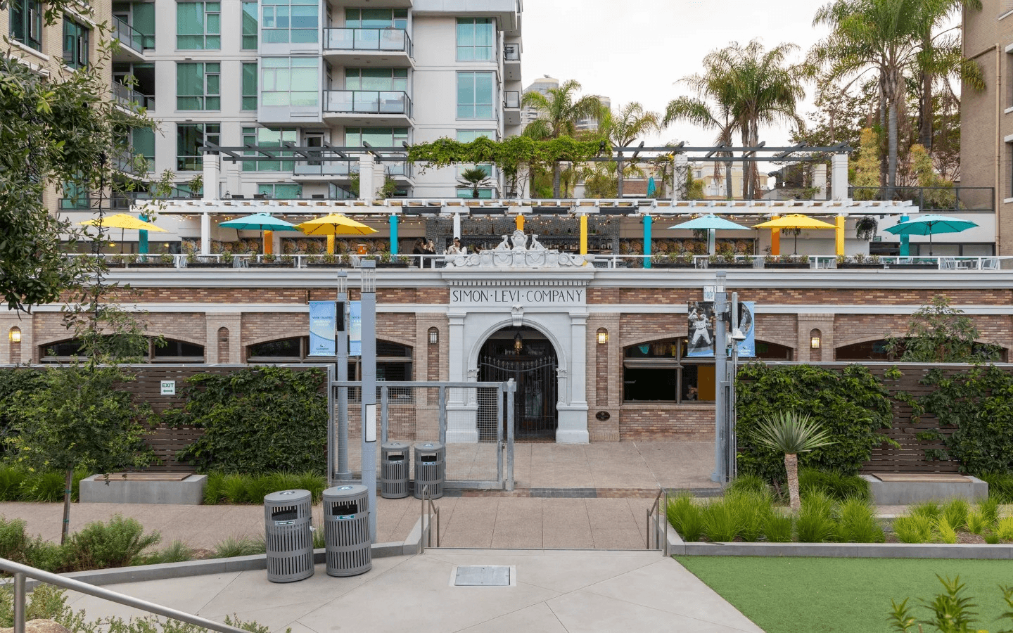 Two Bars, One Spot in San Diego