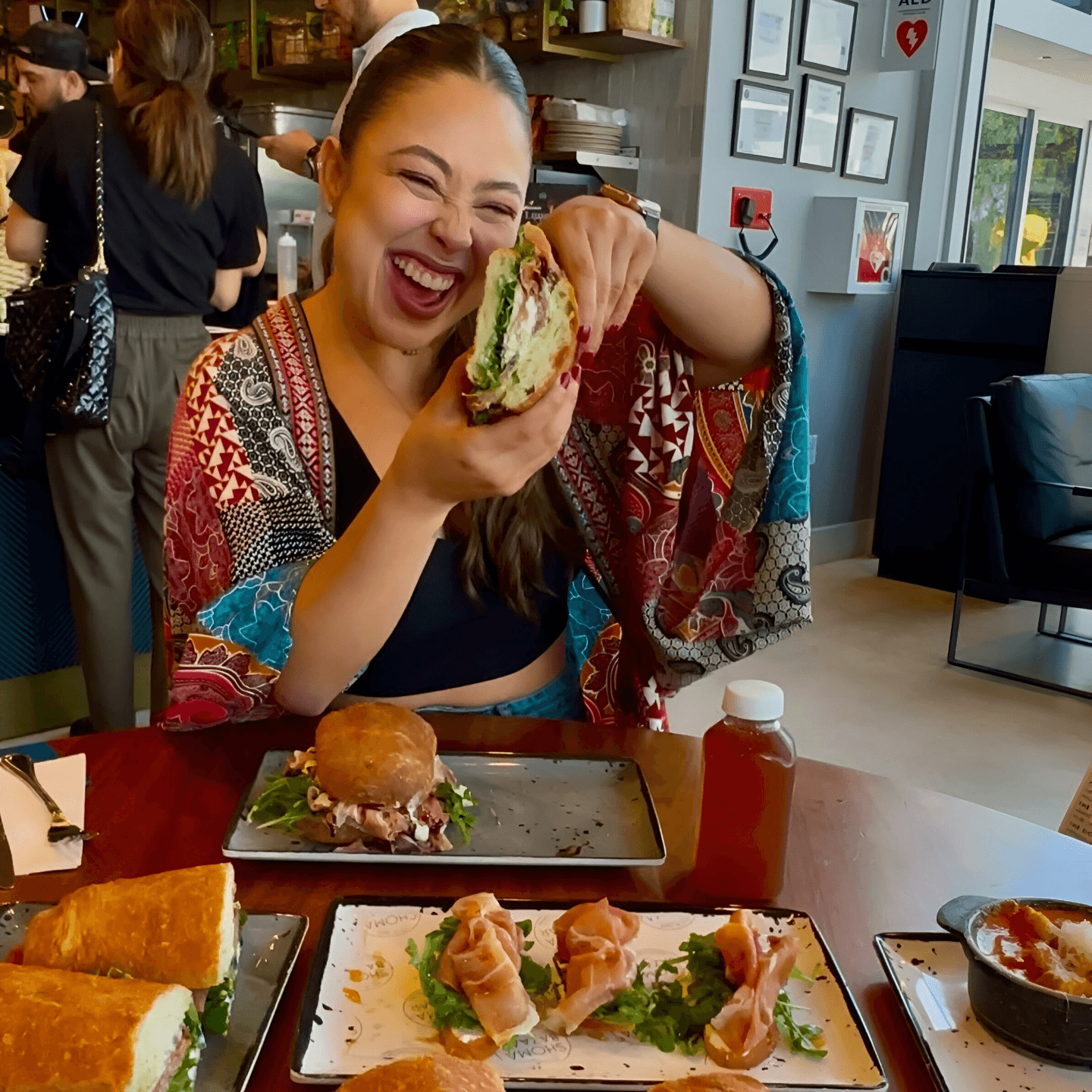 A Great Atmosphere to Enjoy Your Meal