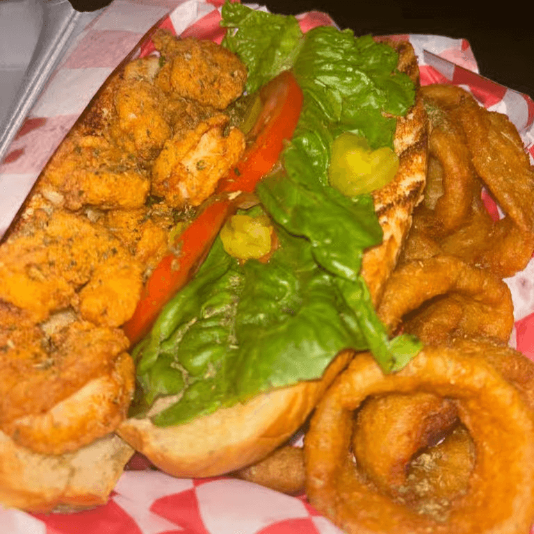 Fried shrimp po'boy basket.