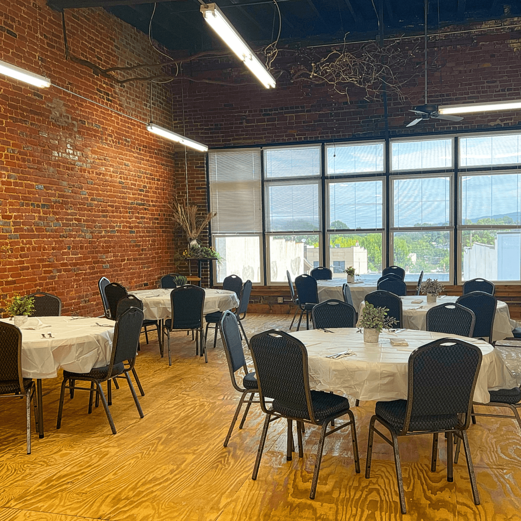 1841 Cafe gallery image #7