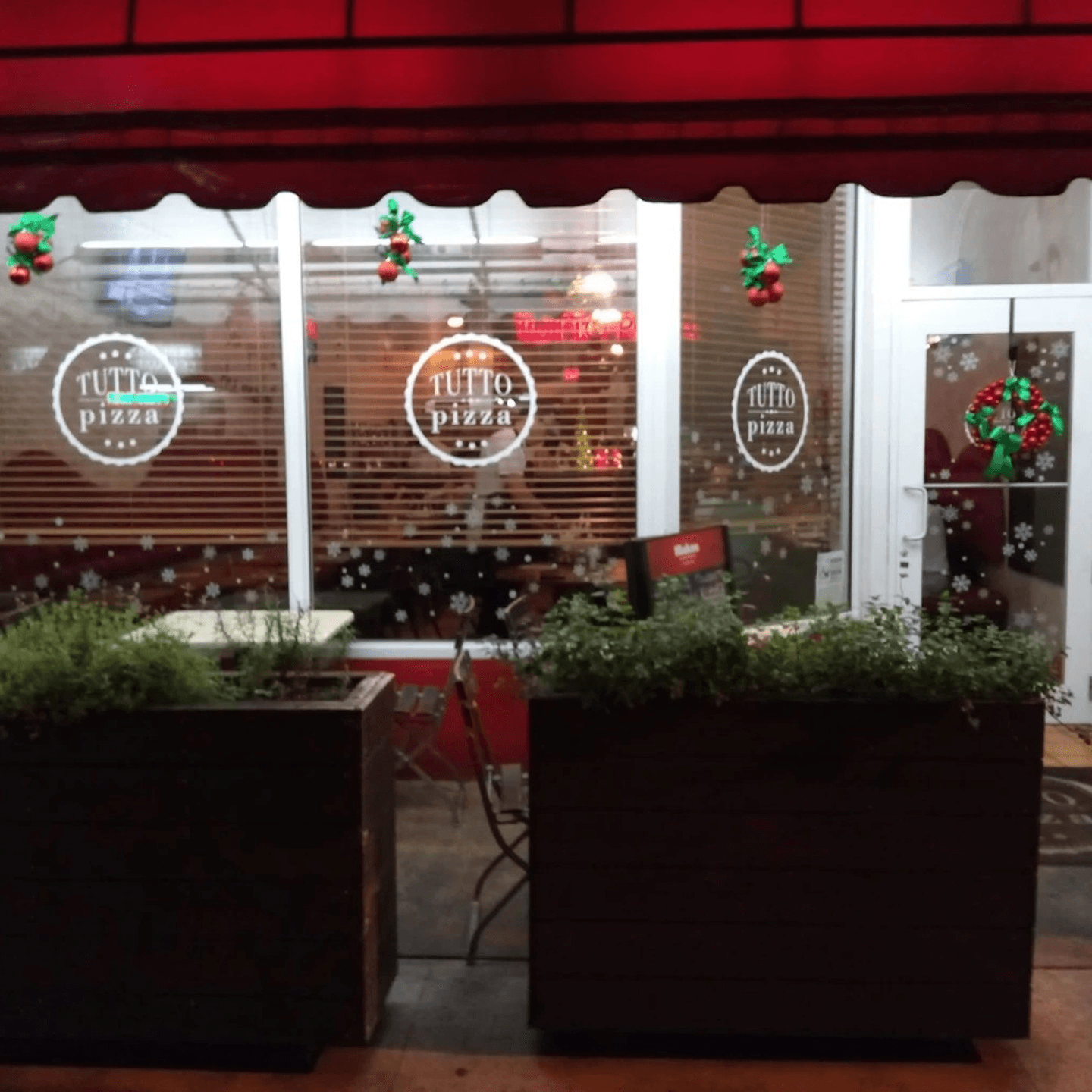 Tutto Pizza - 1763 SW 3rd Ave
