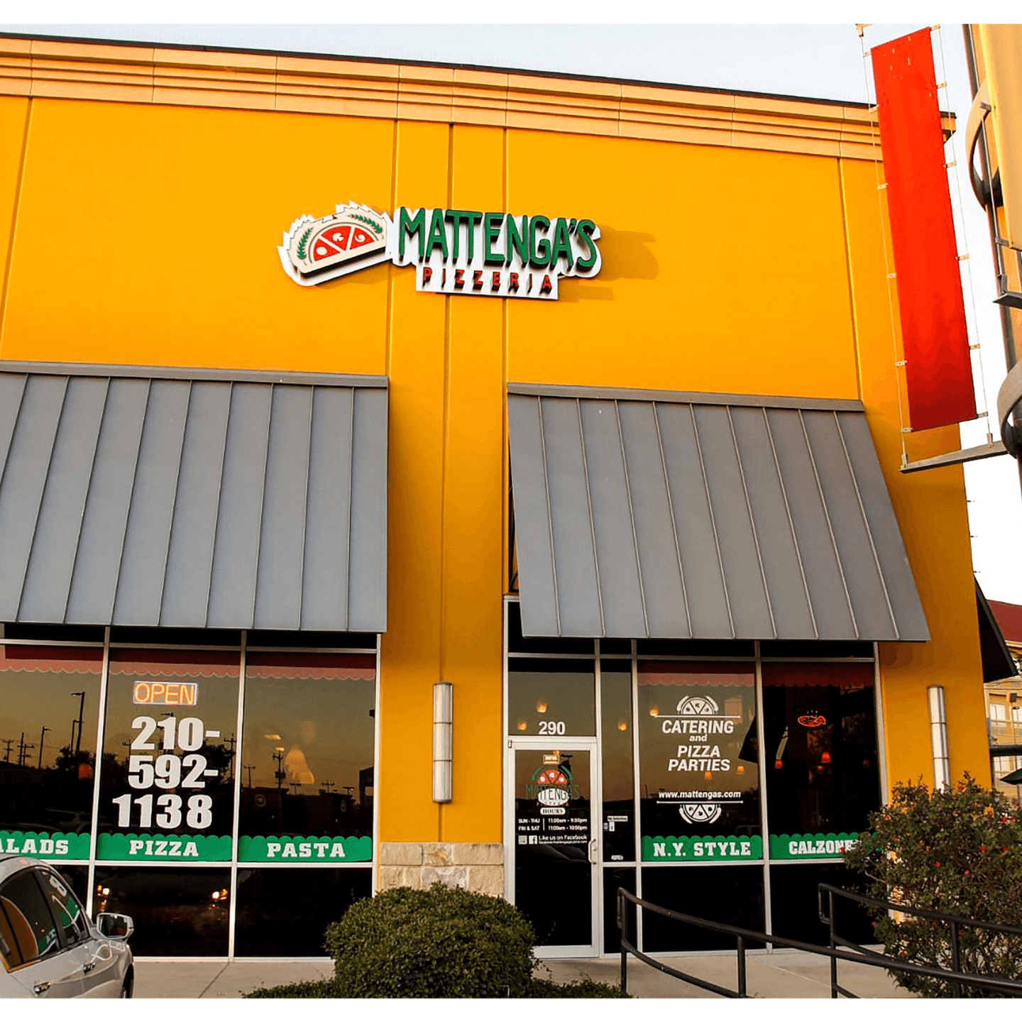 2 - Mattenga's Pizzeria Schertz