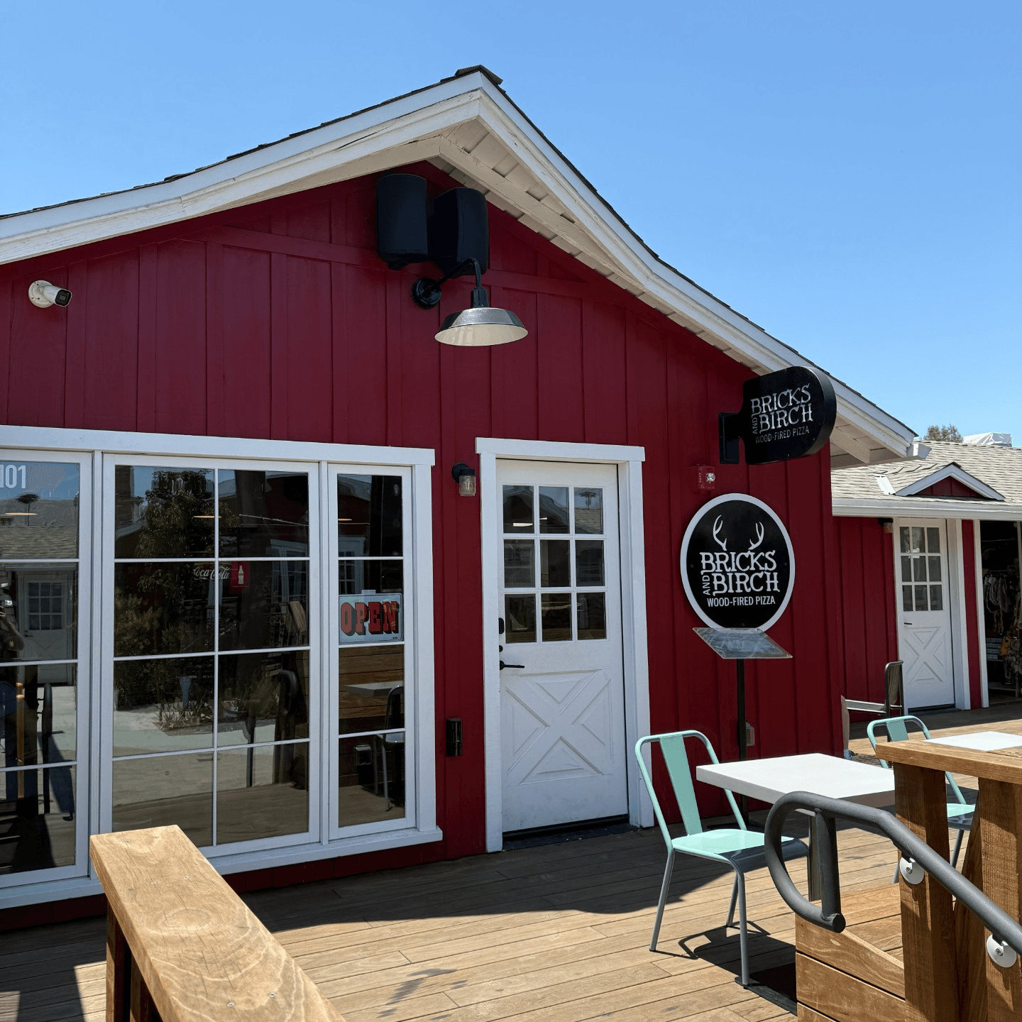 Bricks and Birch Farmhouse – University Street 