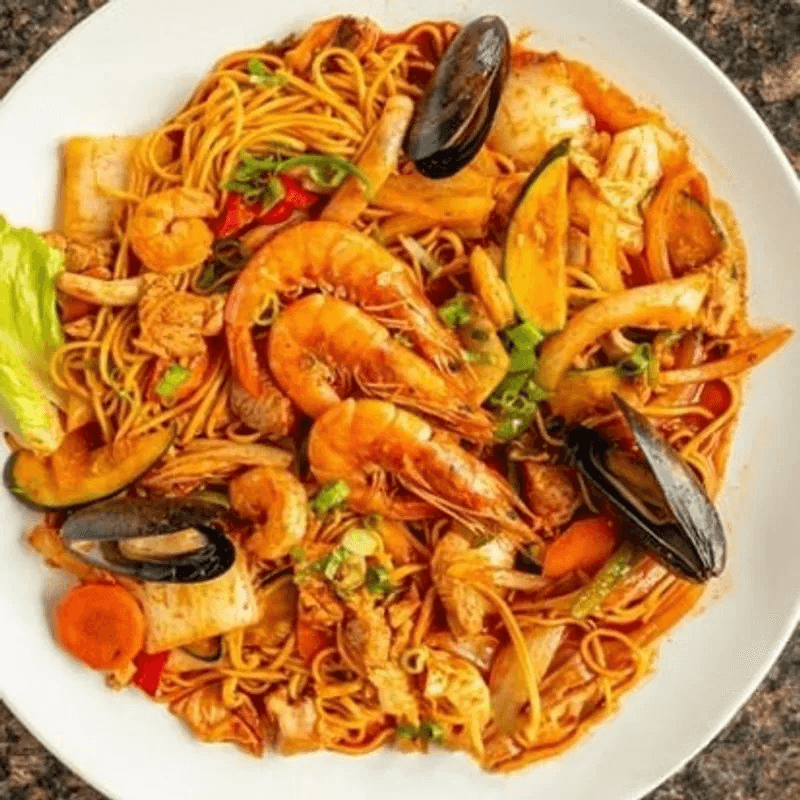 Spicy Stir Fried Seafood Noodle (볶음짬뽕).