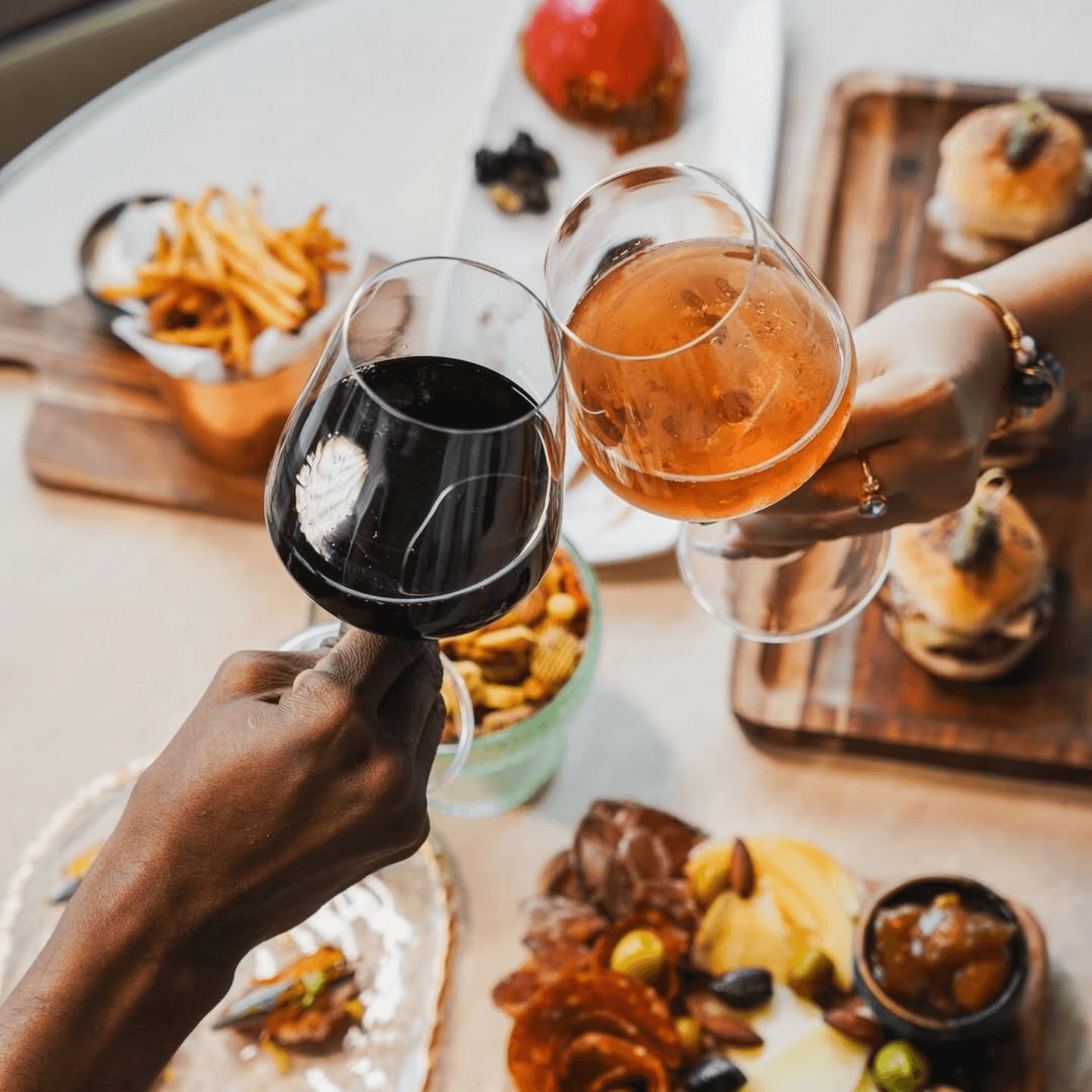 Happy Hour Specials You Don’t Want to Miss! 🍷