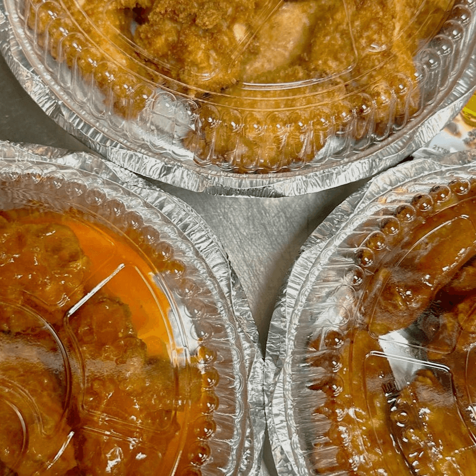 Buffalo Wings with French Fries.