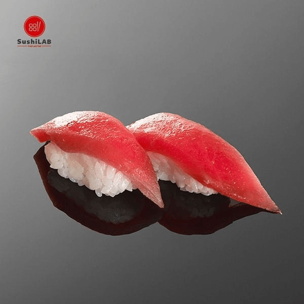 Maguro sushi (2pcs).