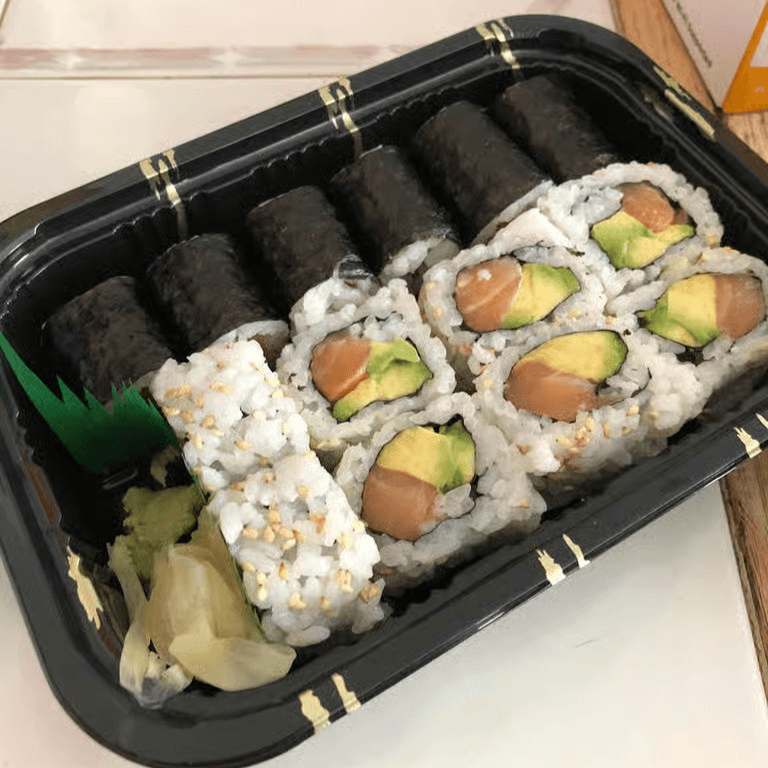 Salmon Avocado Maki.