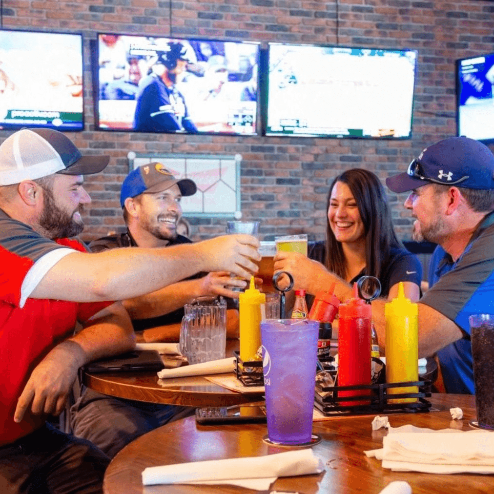 731 Sports Bar and Grill gallery image #1