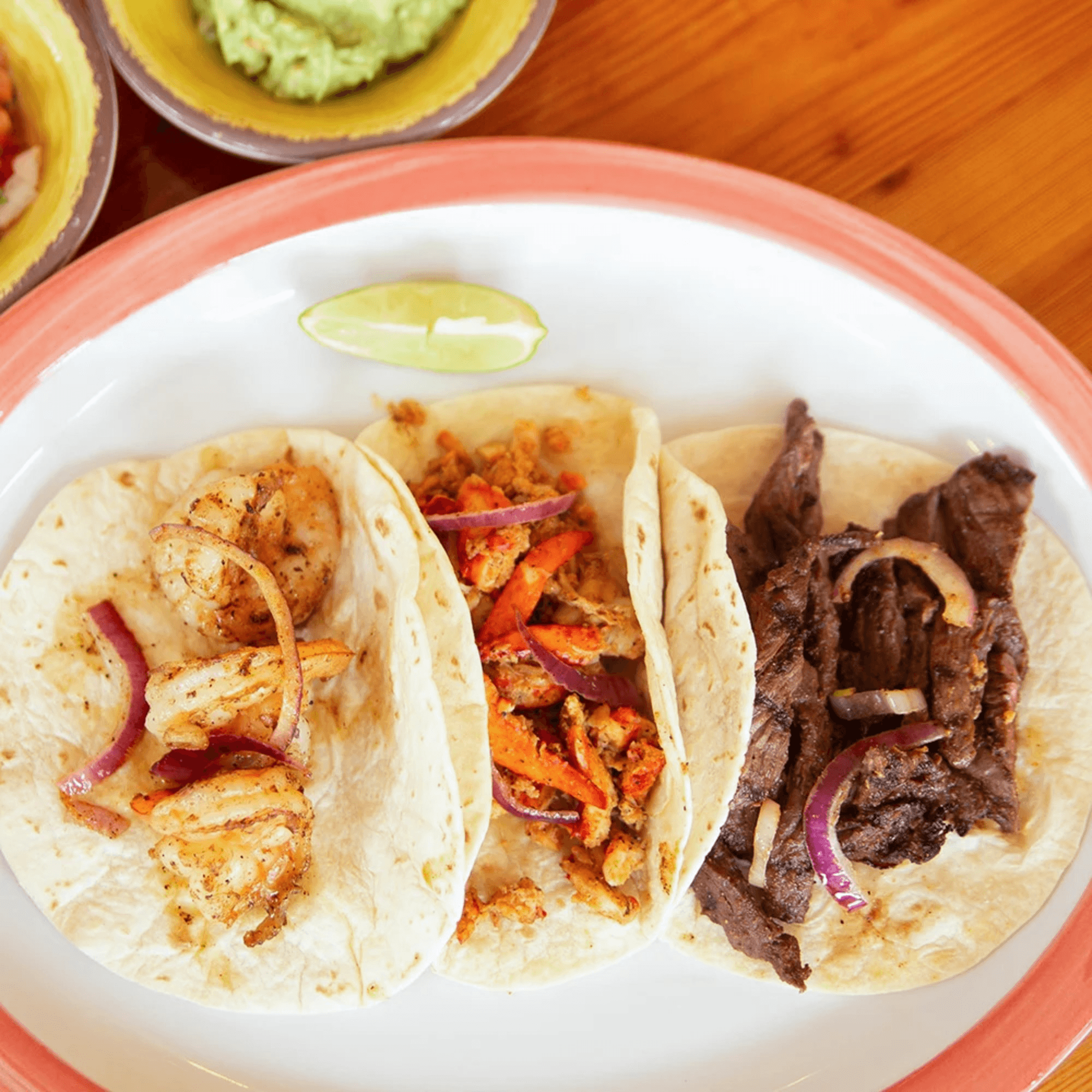 El Gato Negro gallery image #7