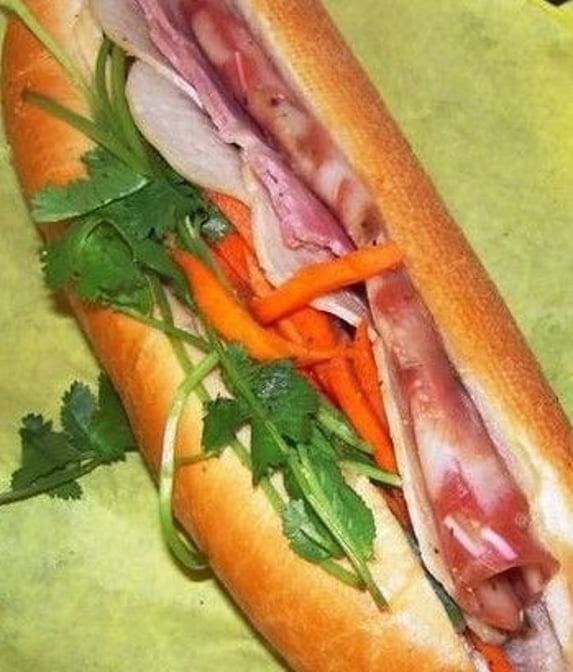 House Special Combination Bahn Mi (7") - Banh Mi Dac Biet.