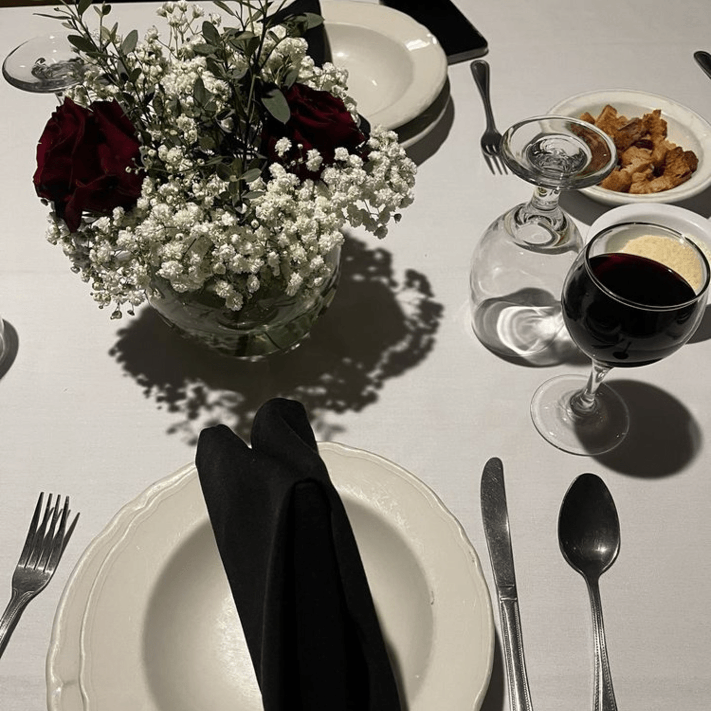 A Unique Dining Experience🍷