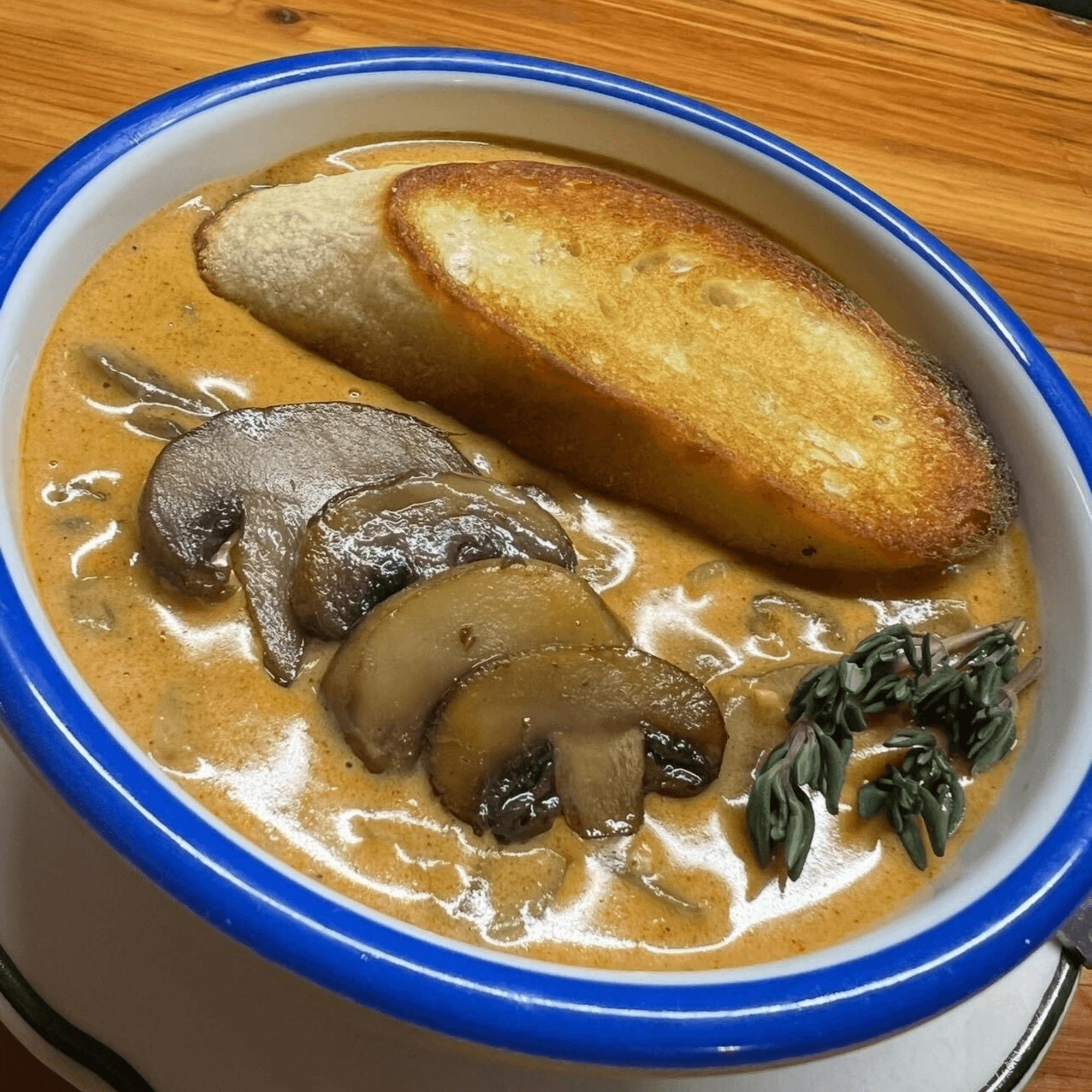 The Livery  gallery image #9