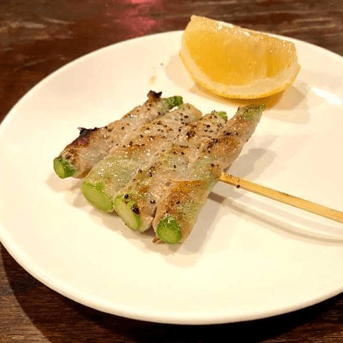 Asparagus Wrapped with Pork Skewer　アスパラガス豚巻き串